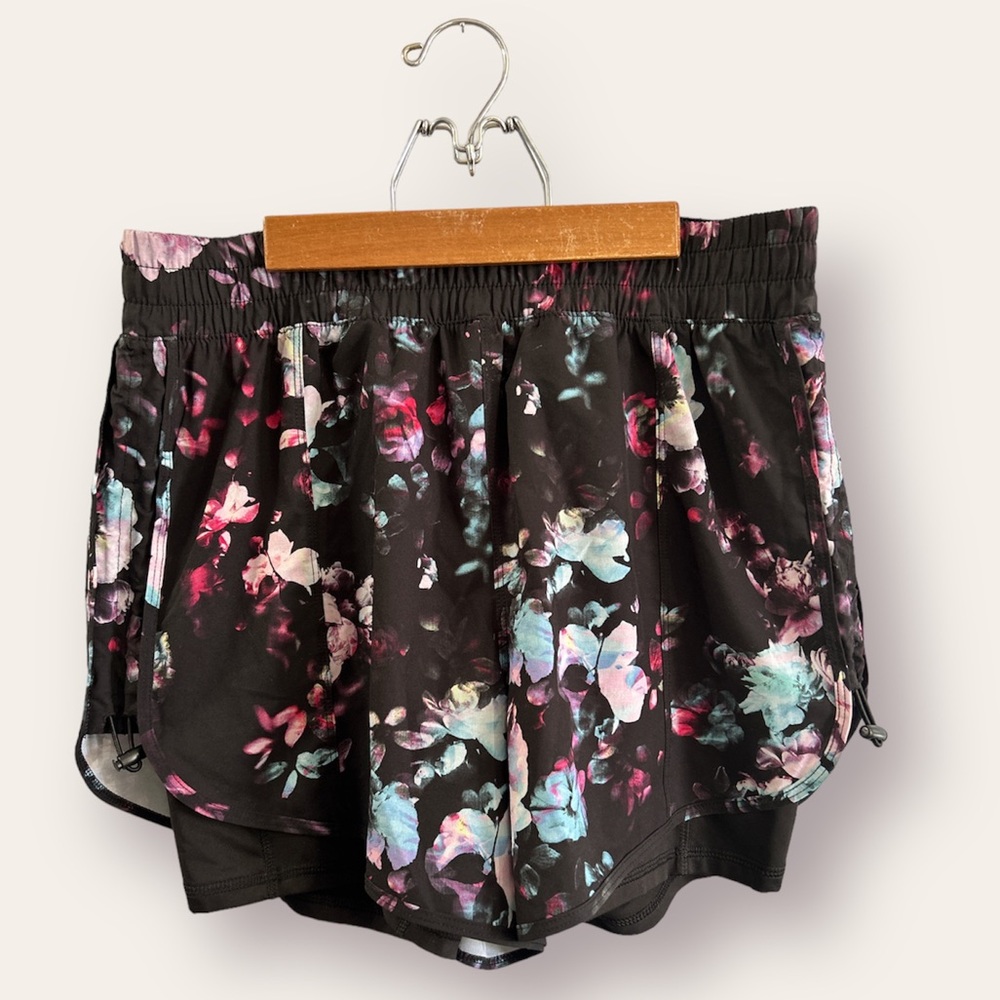 Avia running shorts with pockets